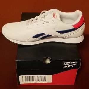 Ladies Reebok tennis shoe, NWOT, Firm on price